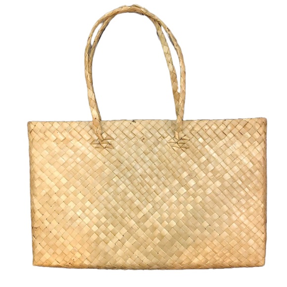 Vintage Handbags - Vintage Woven Palm Leaf Purse